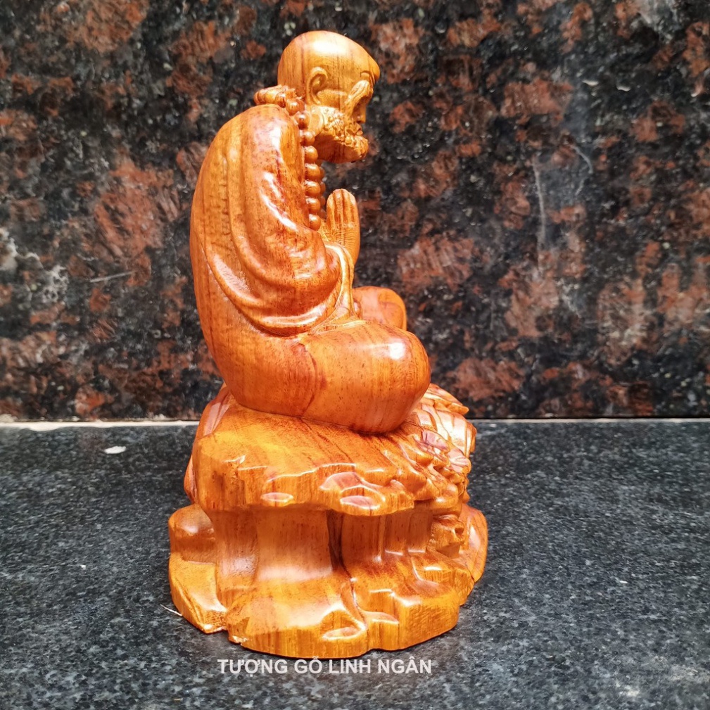 Tượng đạt ma ngồi thiền đế tùng
