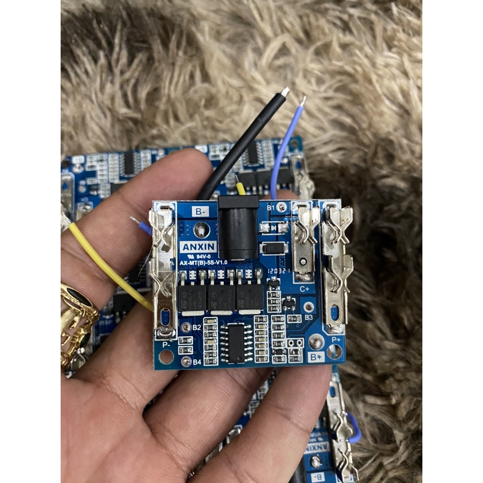 II Mạch Makita 5s 18V 60A, giắc sạc DC 5.5x2.1mm. BN.
