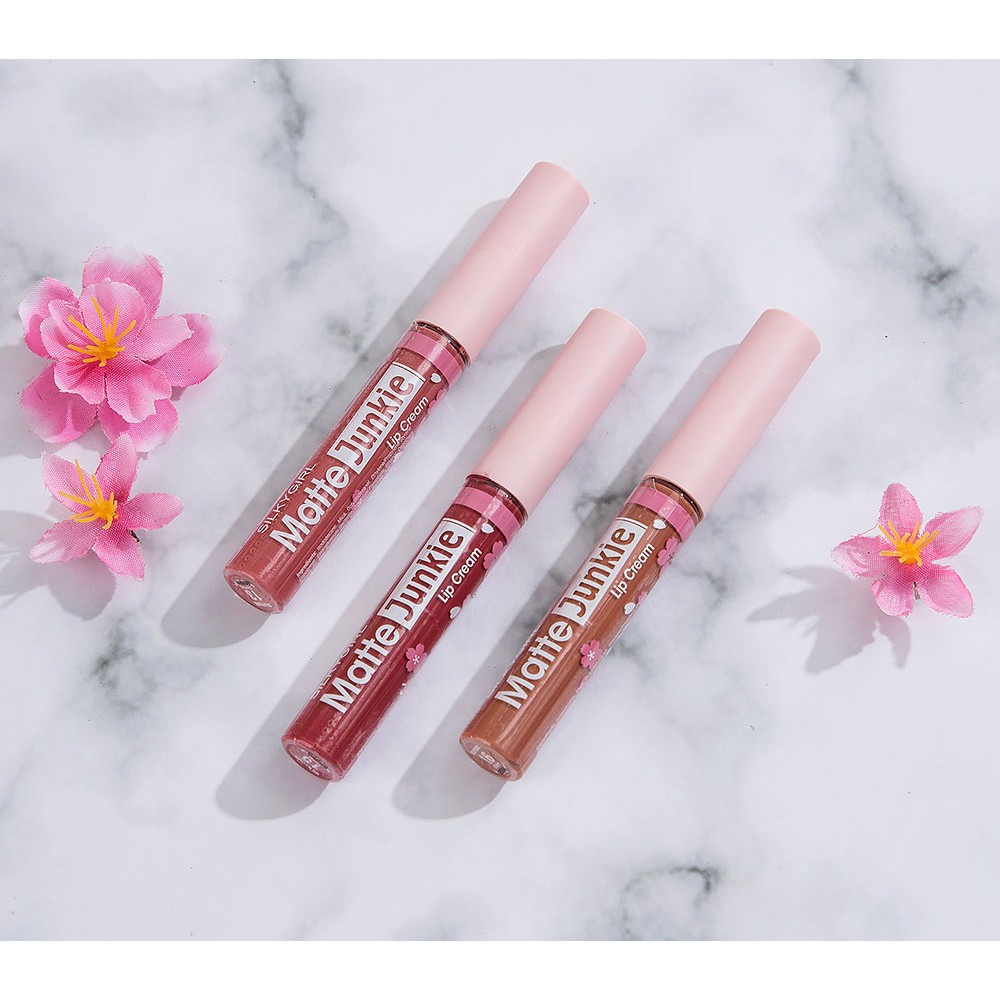 Son Kem Silkygirl Matte Junkie Lip Cream 5.8ml .#13 Hồng Sakura