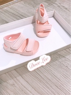 ( form nhỏ ) Sandal siêu nhẹ bé gái