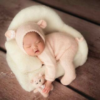 Nón và gấu newborn