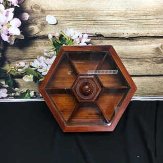 Khay mứt, bánh kẹo gỗ hương