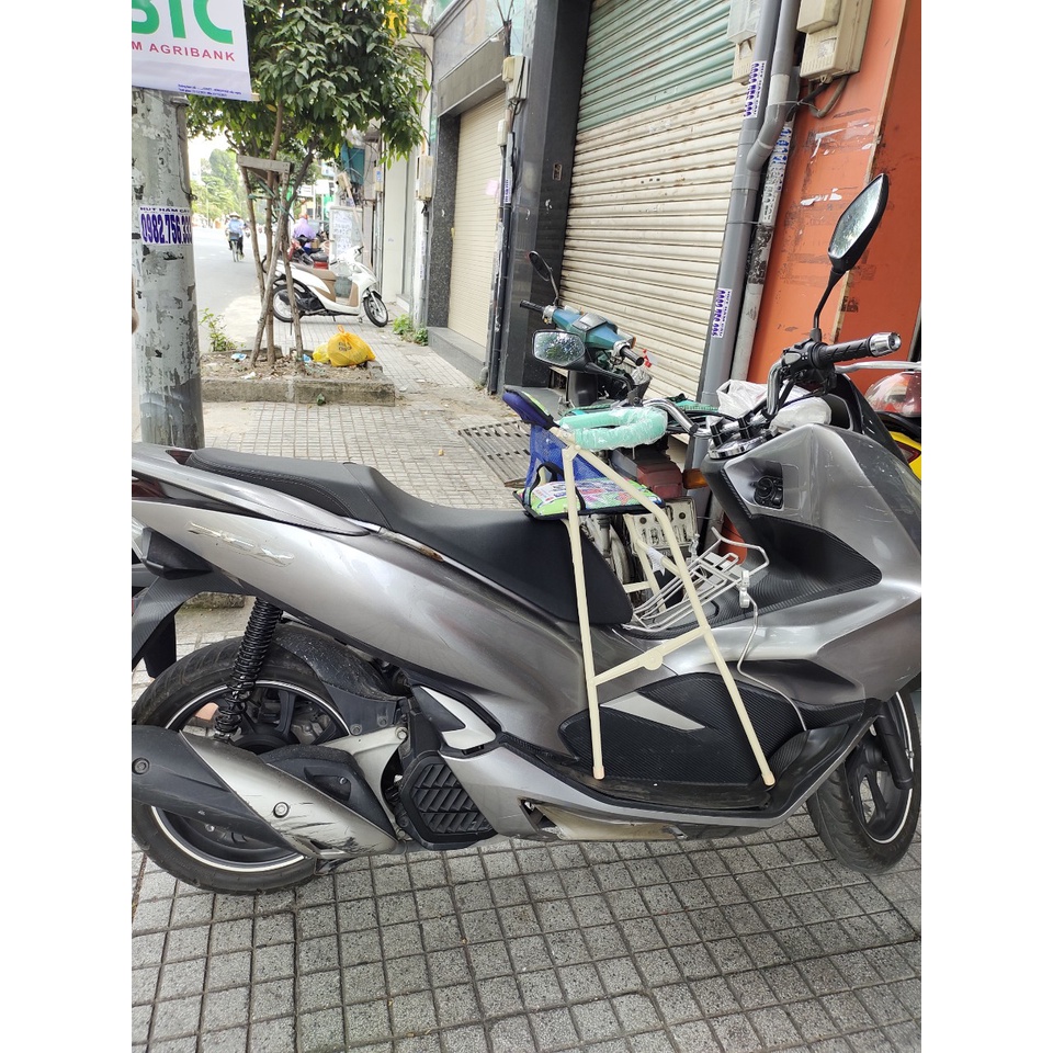 Ghế ngồi xe máy xếp gọn Pcx