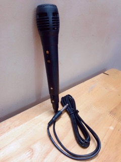 Micro karaoke có dây hát cực hay