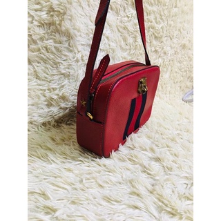 túi xách G..G đỏ size 22, da cừu, độ mới 96%, full hiệu, cod check được a!