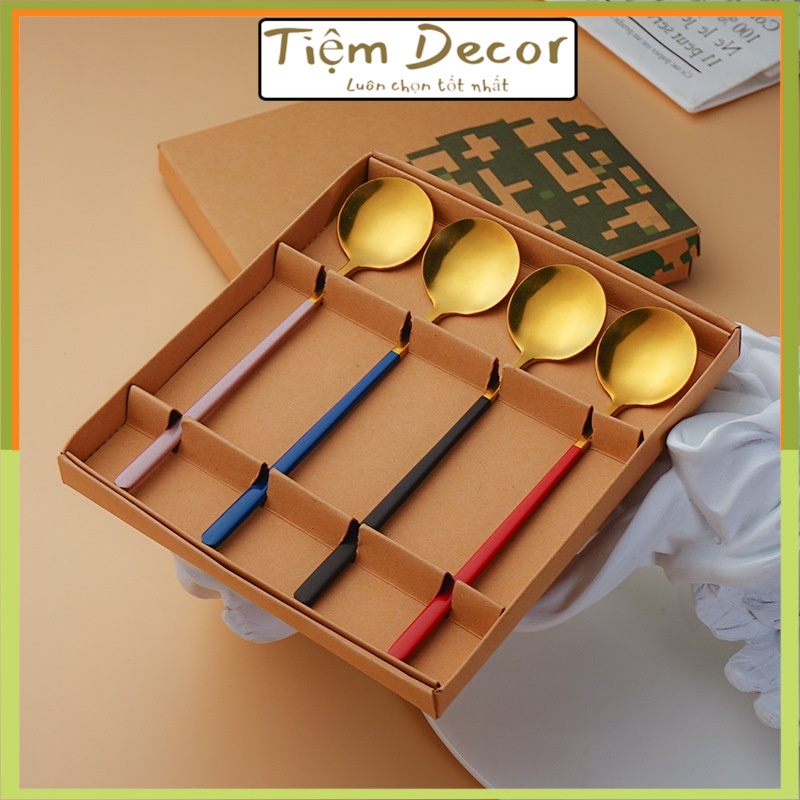 Hộp 4 Muỗng Cà Phê Bằng Thép Không Gỉ - Thìa Cà Phê Cán Dài Bằng Kim Loại Phong Cách Retro