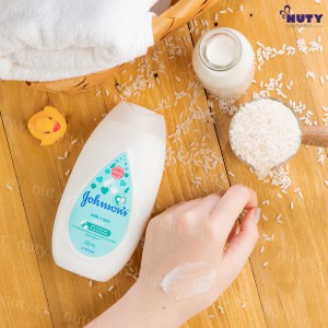 Sữa Dưỡng Thể Chiết Xuất Sữa Và Gạo Johnson's Milk And Rice Baby Lotion 200ml (Xanh)