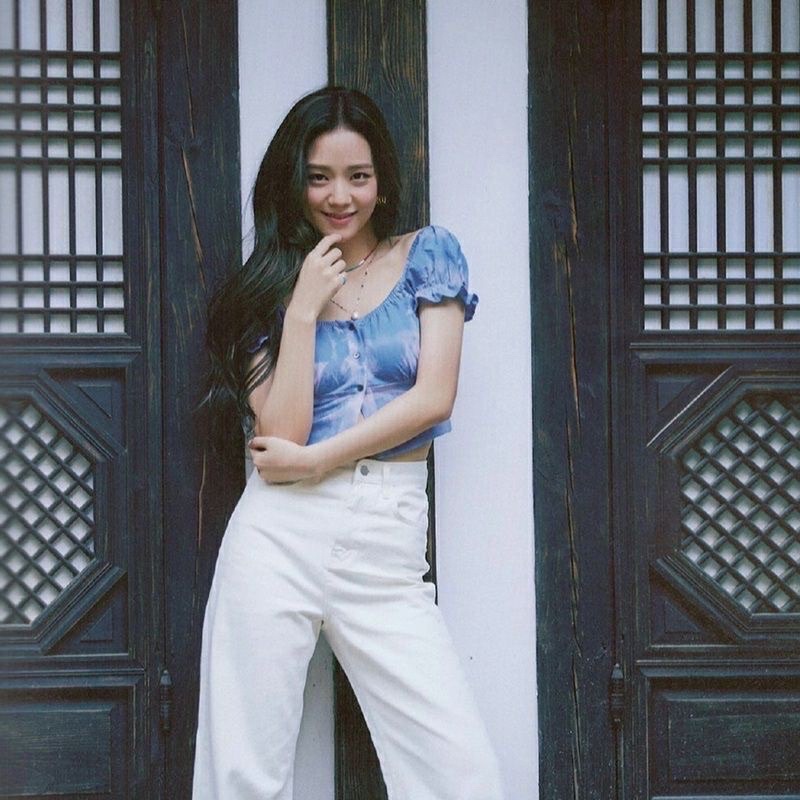 Áo croptop tie dye xanh giống Jisoo BLACKPINK