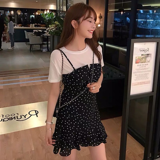 Set váy hai dây + phông trắng