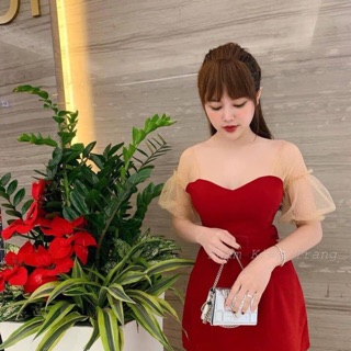 Váy đỏ nơ ngực xoắn