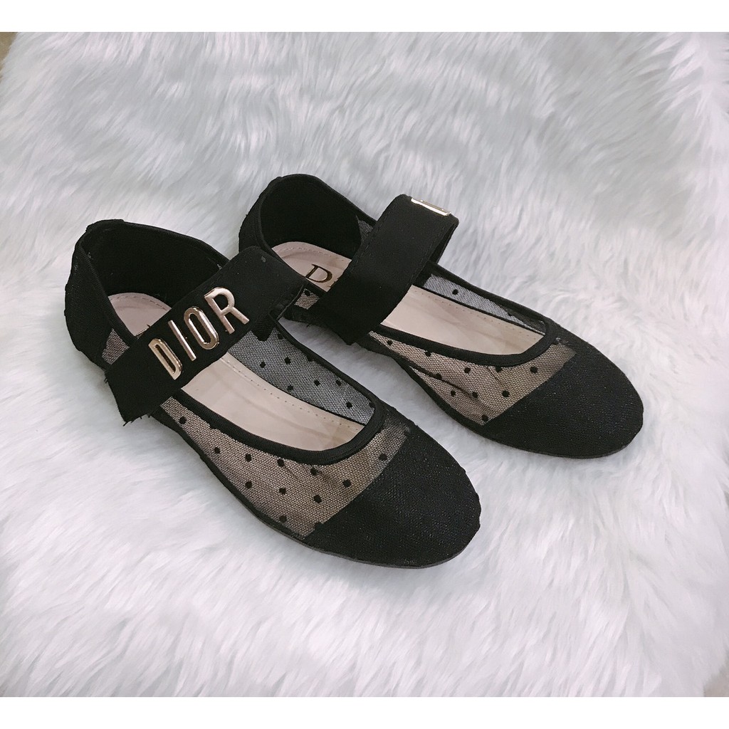 Giày bệt ren chấm bi quai ngang