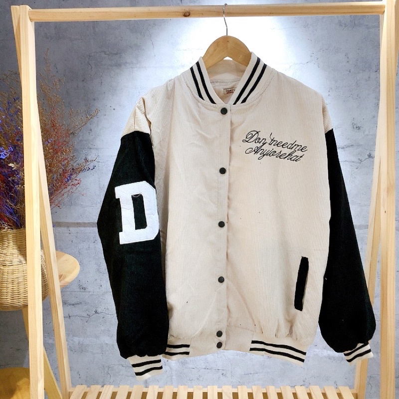 Áo Khoác Nam Bomber Nhung Tăm Thêu Hình Unisex Nam Nữ Form Rộng Cao Cấp Hàn Quốc Street Style Mr.Smile 99 Shop