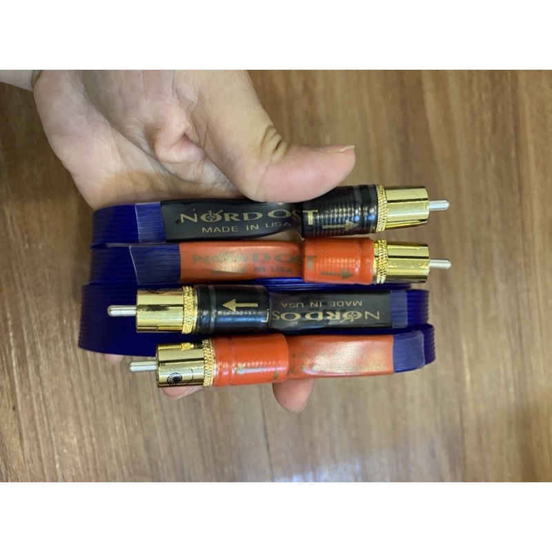 Dây loa nordost xanh bãi Mỹ