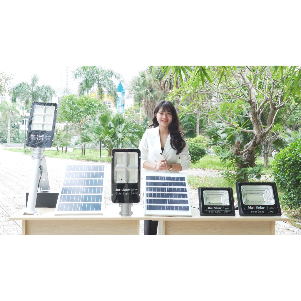 Đèn năng lượng mặt trời đường phố,sân vườn Max Solar công suất 100W Chính Hãng tuổi thọ 10 năm