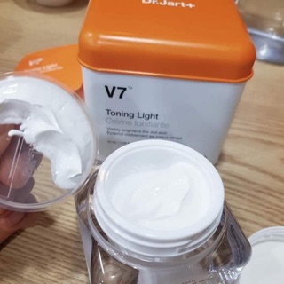 KEM DƯỠNG TRẮNG DA NGÀY ĐÊM V7