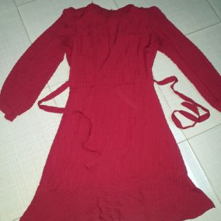 Pass váy đỏ