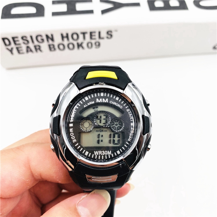 Đồng Hồ Điện Tử Chống Thấm Nước Có Đèn Led Cho Bé Ht-Mm01 | BigBuy360 - bigbuy360.vn