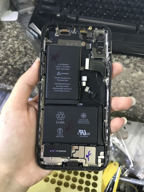 Cụm lưng iPhone X không main không camera lấy linh kiện