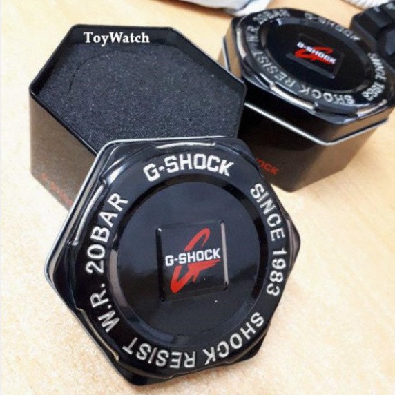 Hộp đồng hồ G shock thiếc 100%, có mút chống va đập, sáng bóng sang trọng