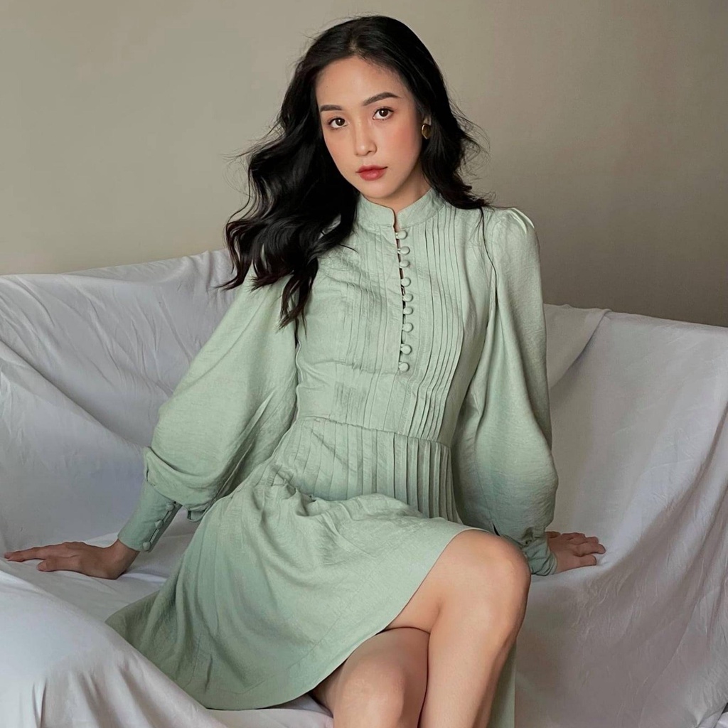 RECHIC Đầm Andera Màu Xanh Mint tiểu thư cổ tròn tay phồng xếp ly eo xinh xắn dễ thương trẻ trung dạo phố