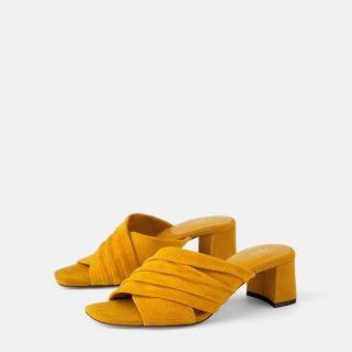 Zara sandal vàng auth size 36 (ảnh thật cuối)
