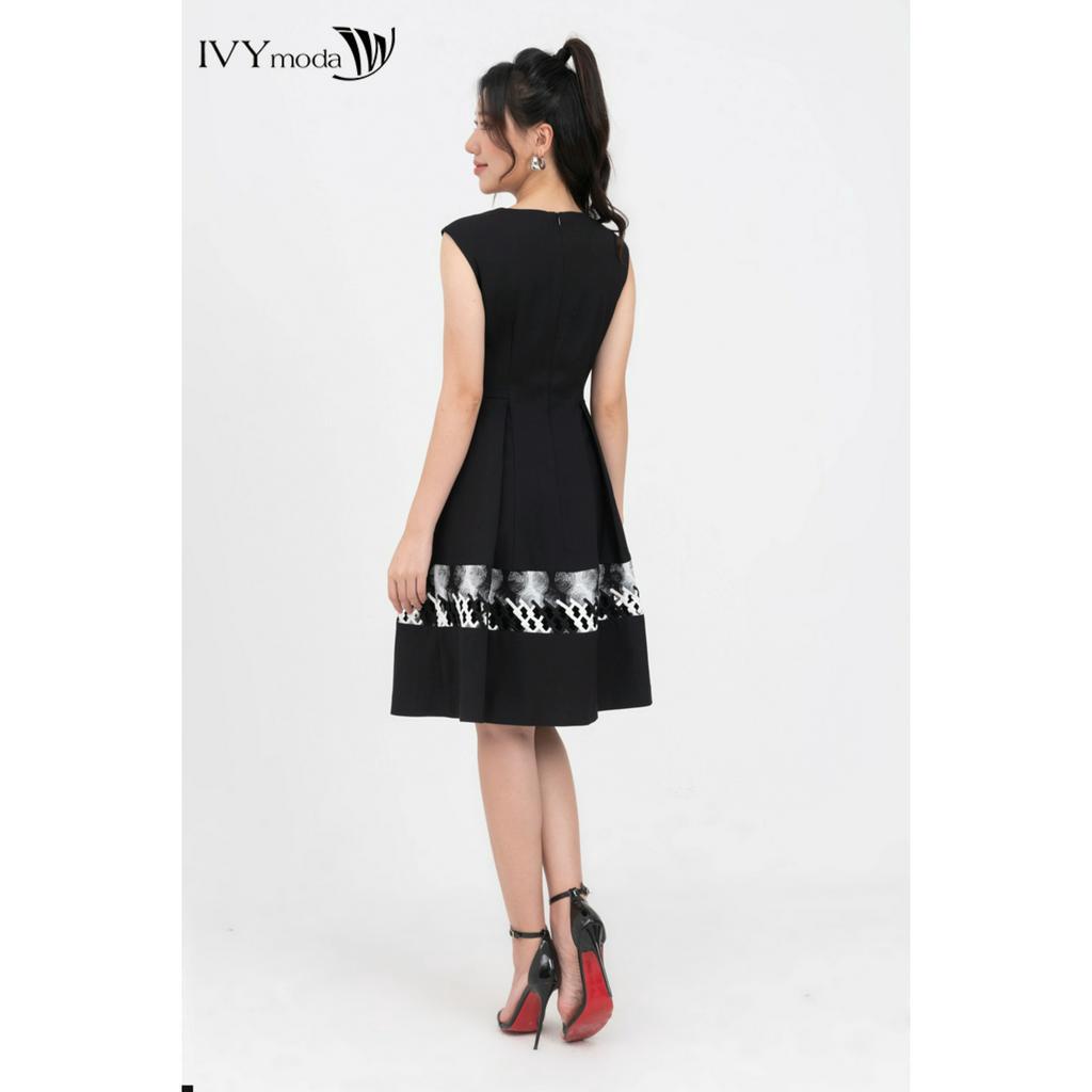 Đầm xòe viền ren thêu nữ IVY moda MS 48M8334