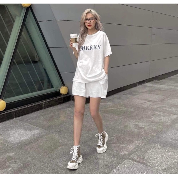 Set thun merry form rộng onesize unisex - Combo quần short cạp chun rộng kèm áo phông cổ tròn in chữ nam nữ | BigBuy360 - bigbuy360.vn