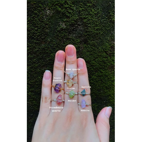 Nhẫn đá thô quấn đồng peridot, citrine, fluorite, aquamarine