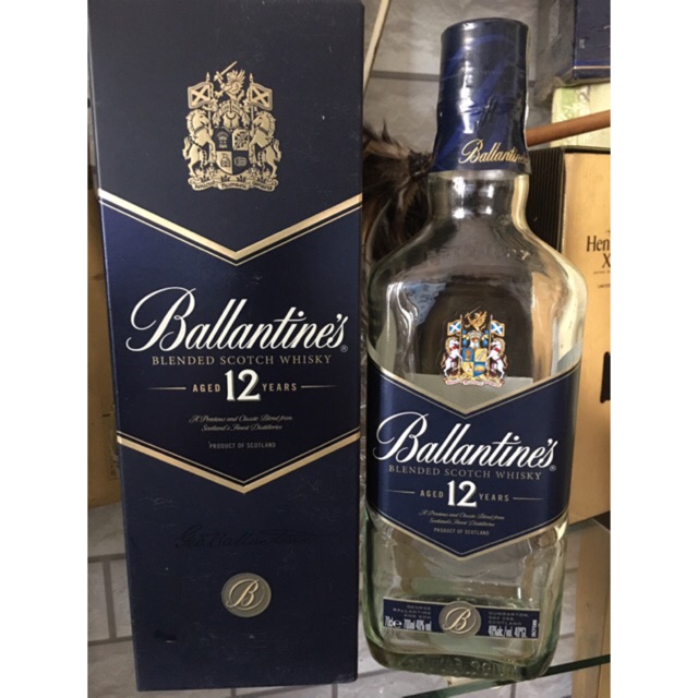 vỏ chai rượu Ballantines 12