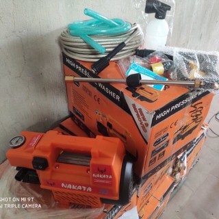 máy xịt rửa ô tô 3000W nakata