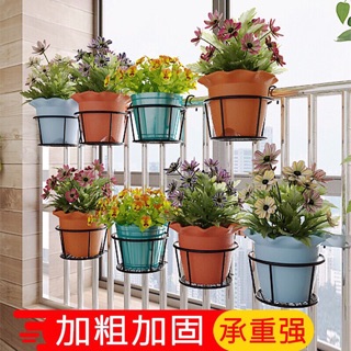 Kệ giỏ sắt treo hoa bán công lan can