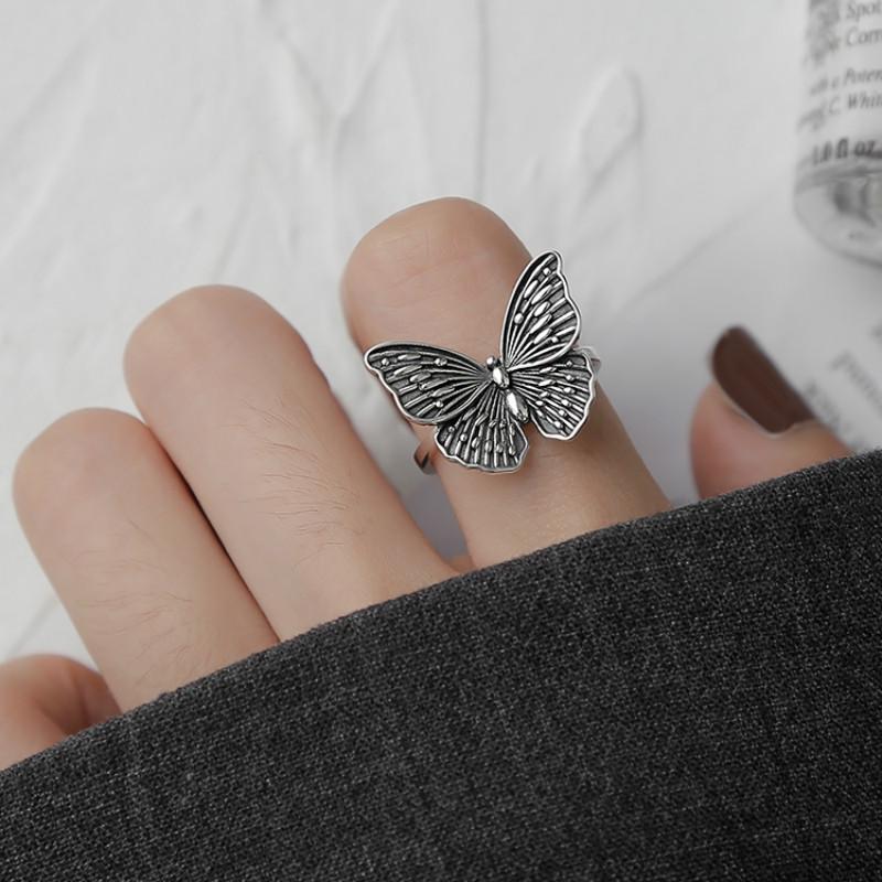 Retro Style Butterfly Forefinger Ring
