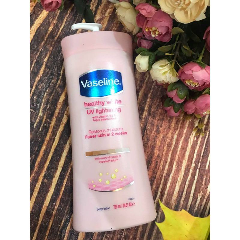 Sữa dưỡng thể Vaseline Healthy White UV Lightening Body Lotion 725ml