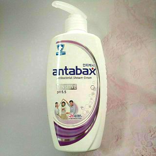 Sữa tắm kháng khuẩn Antabax (550ml)