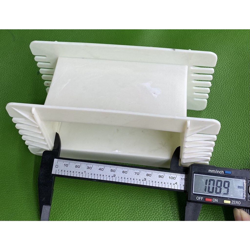 Khuôn nhựa quấn biến áp kích cơ. FE 45x110mm - Quấn biến áp thường 220v.