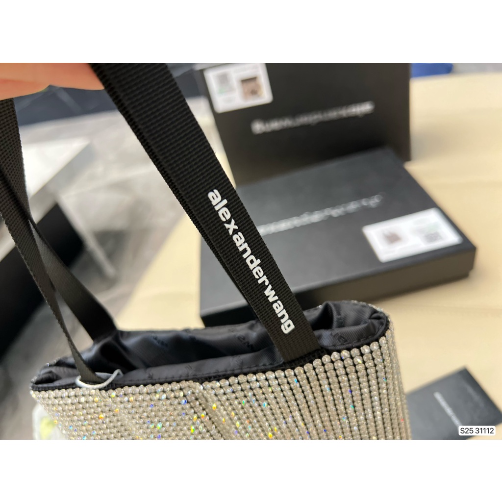 Túi tote nữ thời trang cao cấp Alexander Wang AW kiểu dáng độc đáo, họa tiết đính đá ấn tượng