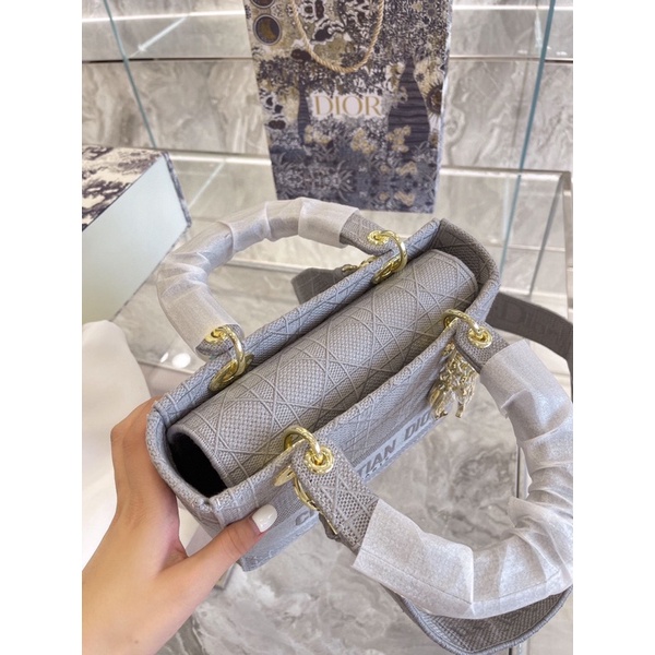 TÚI DIOR LADY D-Lite hàng thêu chuẩn đẹp