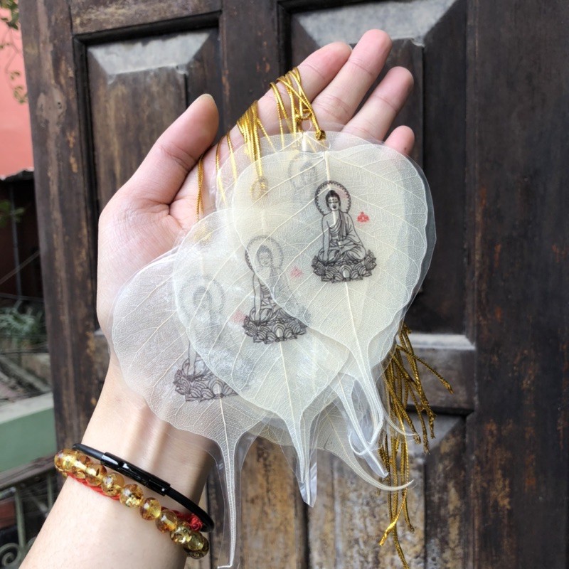  Lá Bồ Đề Trắng có dây treo xe ô tô - Bình an, may mắn | BigBuy360 - bigbuy360.vn