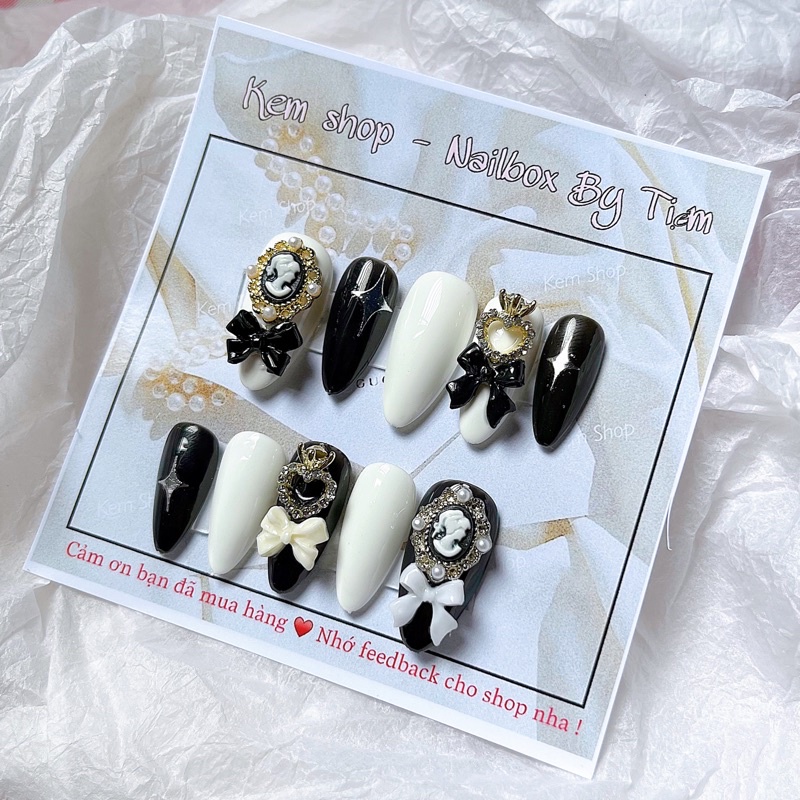 Nailbox đen trắng 88