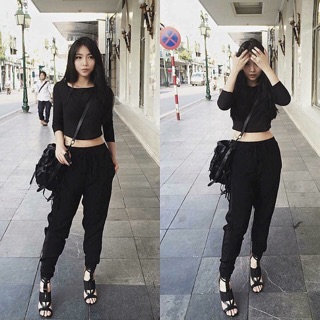 Bộ đồ quần Jogger và Áo croptop dài tay 
