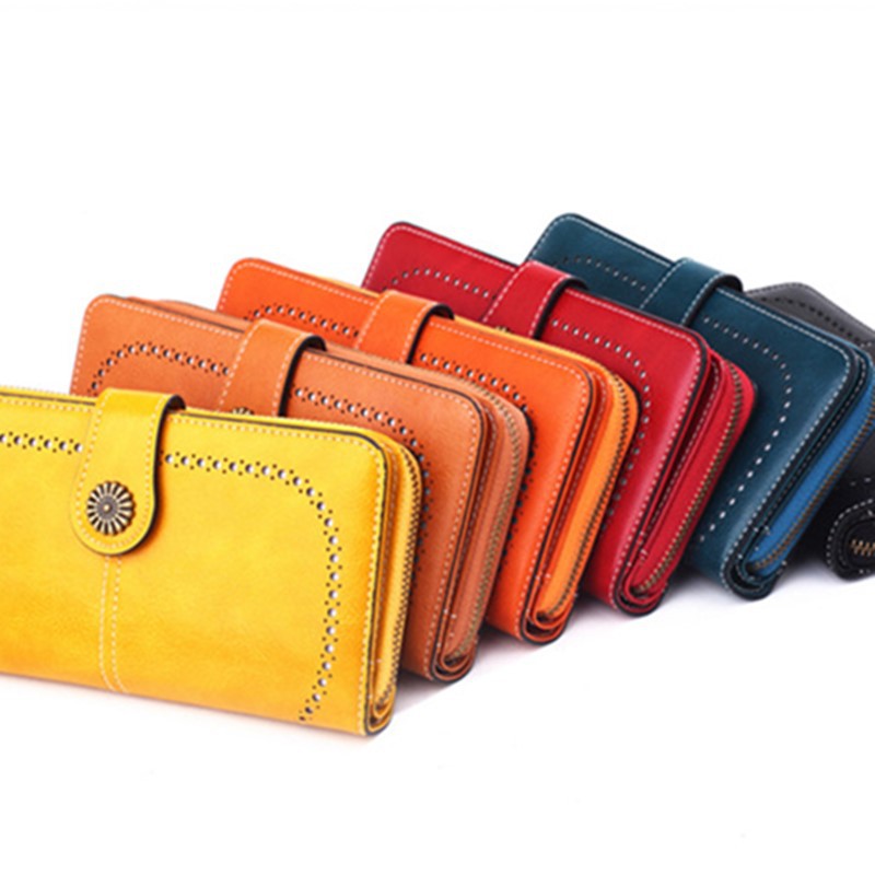 Ví PIERRE LOUES dáng dài khóa kéo cỡ lớn có dây đeo dành cho nữ