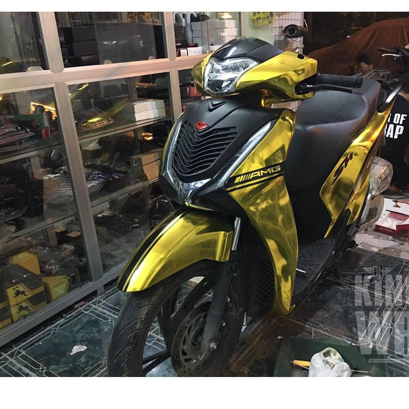 Tem AMG màu vàng đen dán xe SH