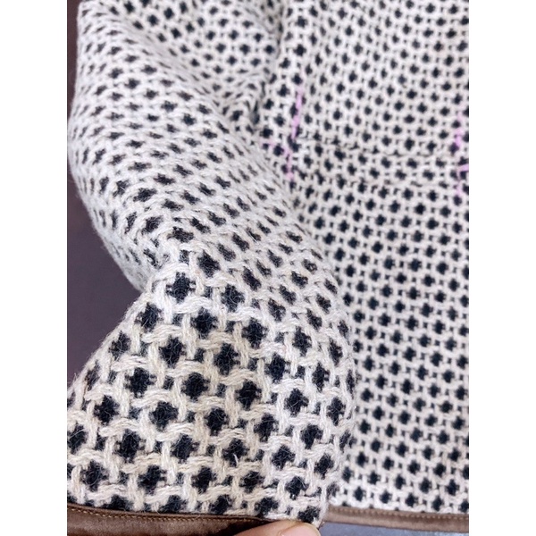 Áo khoác dạ viền nâu tiểu thư sang chảnh | BigBuy360 - bigbuy360.vn