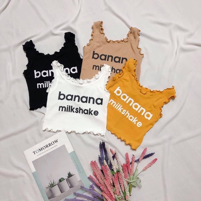 Áo croptop cuốn biên in Banana