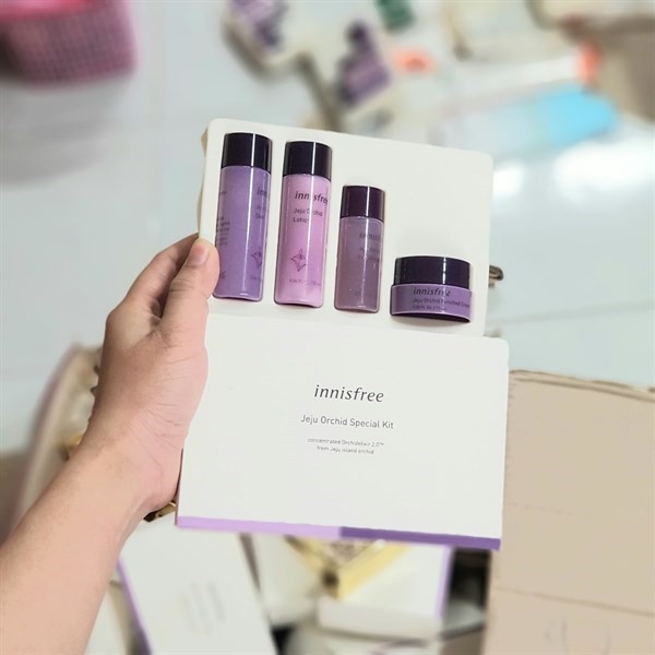 Set 4 món Innisfree Jeju Orchid Special Kit