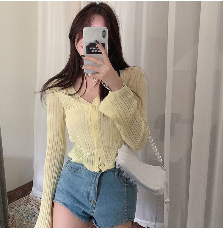 Áo Croptop Dệt Kim Màu Trơn Thiết Kế Cổ Chữ V Nữ Tính | BigBuy360 - bigbuy360.vn