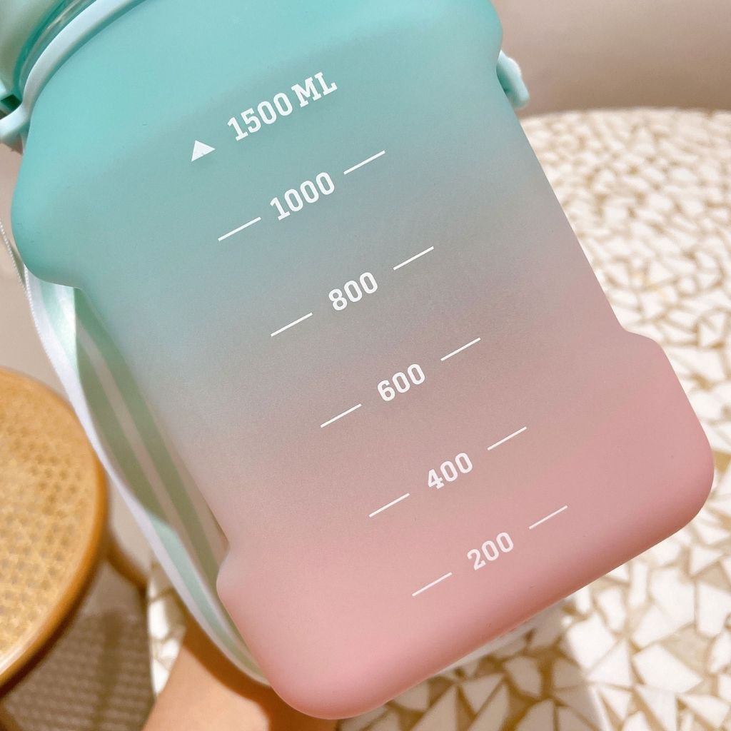 Bình Nước 1.5l❤️FREESHIP❤️Bình Vuông Dung Tích 1.5 lít/1500ml Kèm Dây Đeo Cực Tiện Lợi Xinh Xắn Dễ Thương .