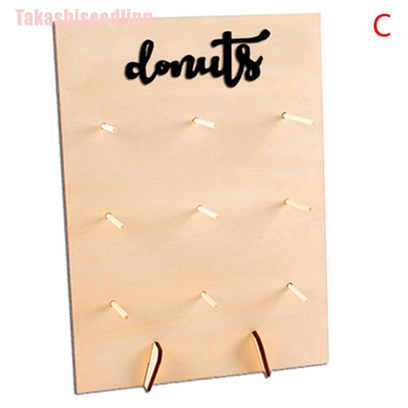 Kệ gỗ trang trí bánh donut cho bữa tiệc