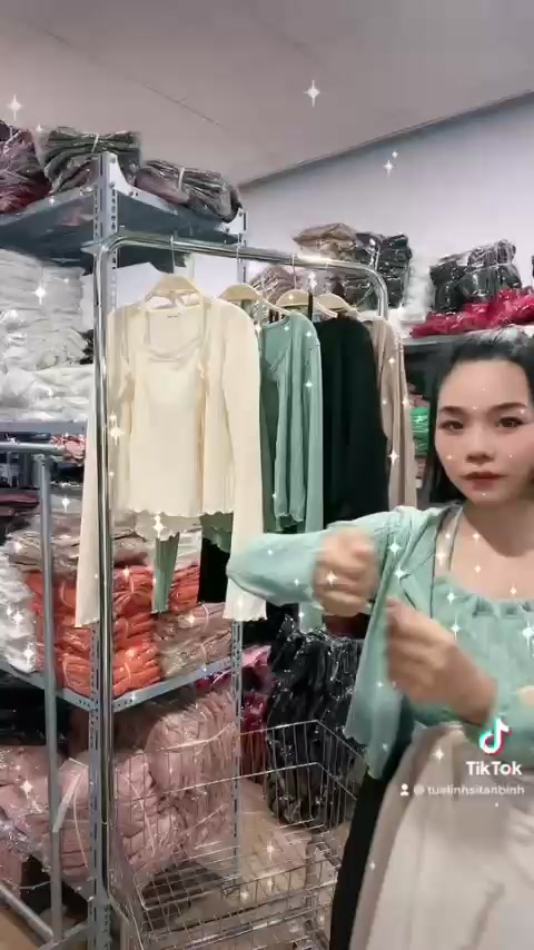 Sét áo khoác cadigan và áo yếm dáng croptop S351 | BigBuy360 - bigbuy360.vn