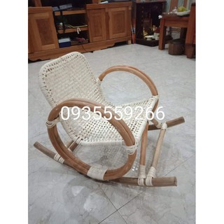 ghế mây bập bênh dành cho trẻ em